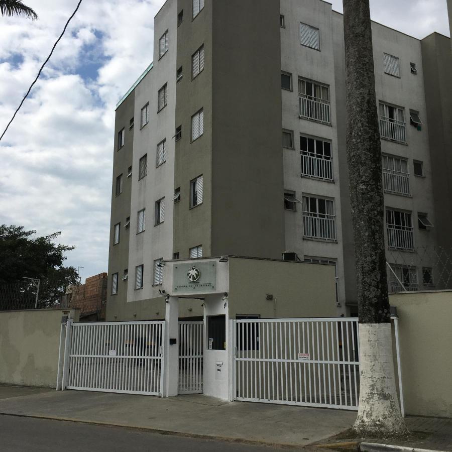 Apartamento Ape Amarelo Ubatuba Exterior foto